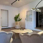 公寓 Work And Relax Design-loft Mit Schreibtisch, Starlink Wifi Und Parkplatz