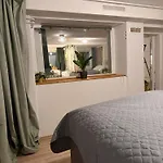 公寓 Work And Relax Design-loft Mit Schreibtisch, Starlink Wifi Und Parkplatz *