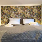 公寓 Work And Relax Design-loft Mit Schreibtisch, Starlink Wifi Und Parkplatz