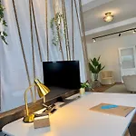 Work And Relax Design-loft Mit Schreibtisch, Starlink Wifi Und Parkplatz