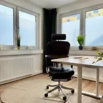 Work And Relax Design-loft Mit Schreibtisch, Starlink Wifi Und Parkplatz *