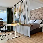 Work And Relax Design-loft Mit Schreibtisch, Starlink Wifi Und Parkplatz 公寓