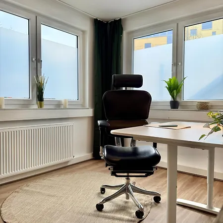 City Design Loft Oldenburg Mit Arbeitsplatz *
