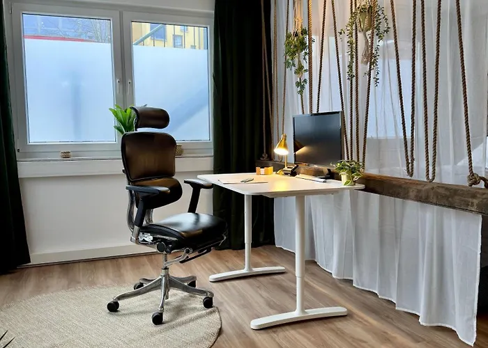 Work And Relax Design-loft Mit Schreibtisch, Starlink Wifi Und Parkplatz * Oldenburg
