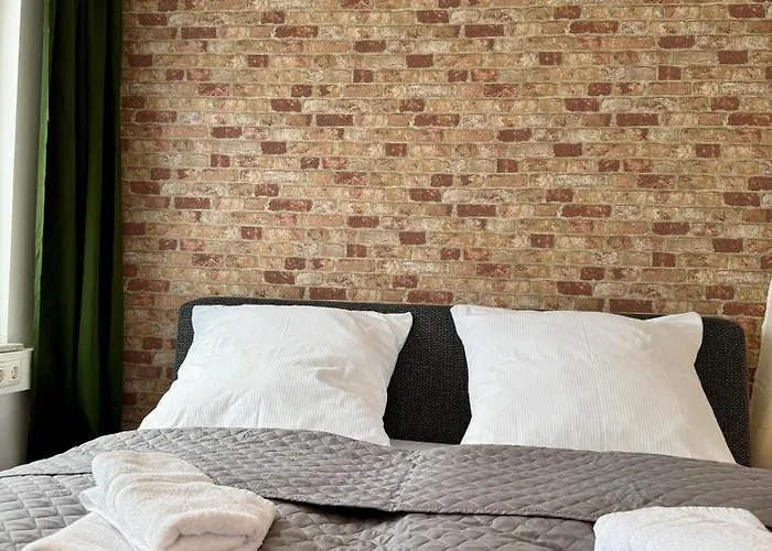 Work And Relax Design-loft Mit Schreibtisch, Starlink Wifi Und Parkplatz Oldenburg